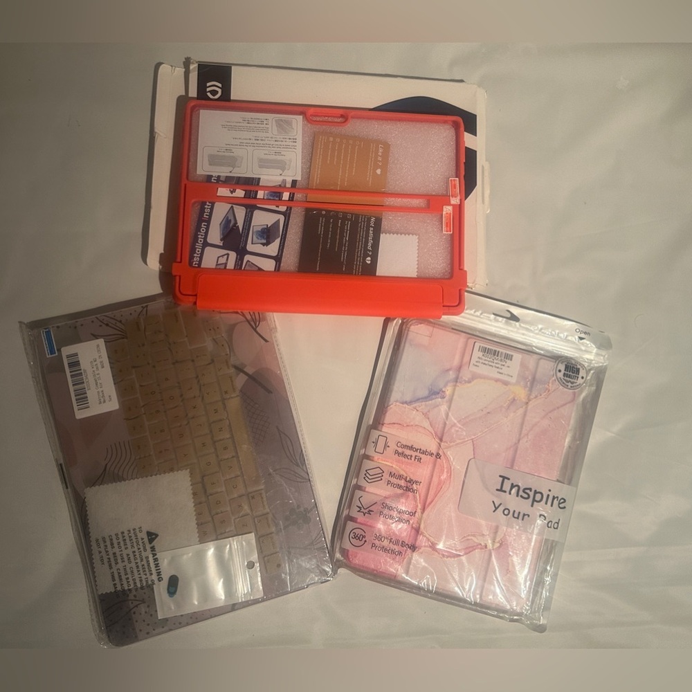 New 3 Piece; iPad, Micro, MacAir Cover…